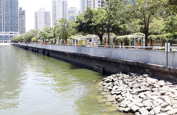 筷子基至青洲沿岸防洪設施建造工程正進入最後施工階段